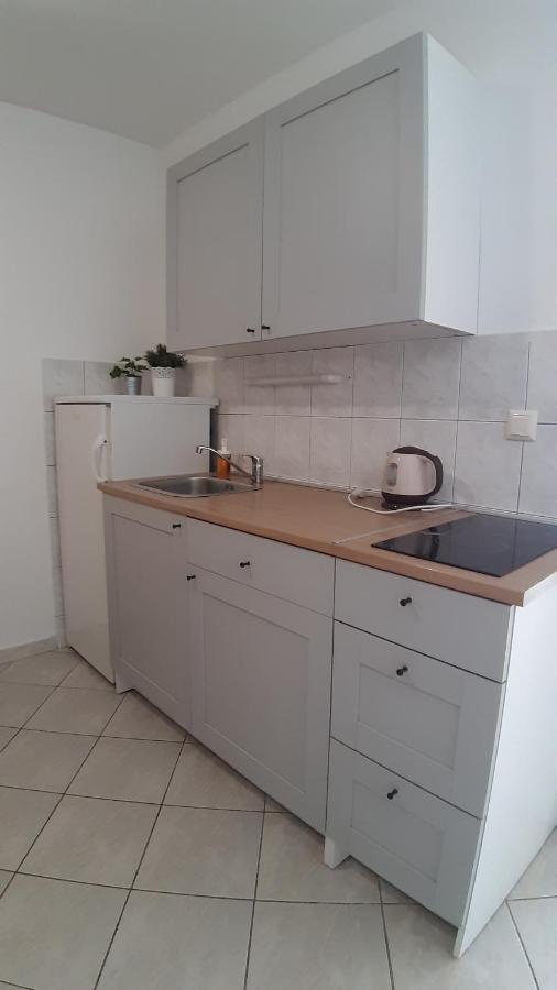 Apartments Leonarda Murter Exterior foto