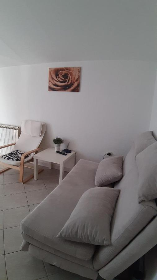 Apartments Leonarda Murter Exterior foto